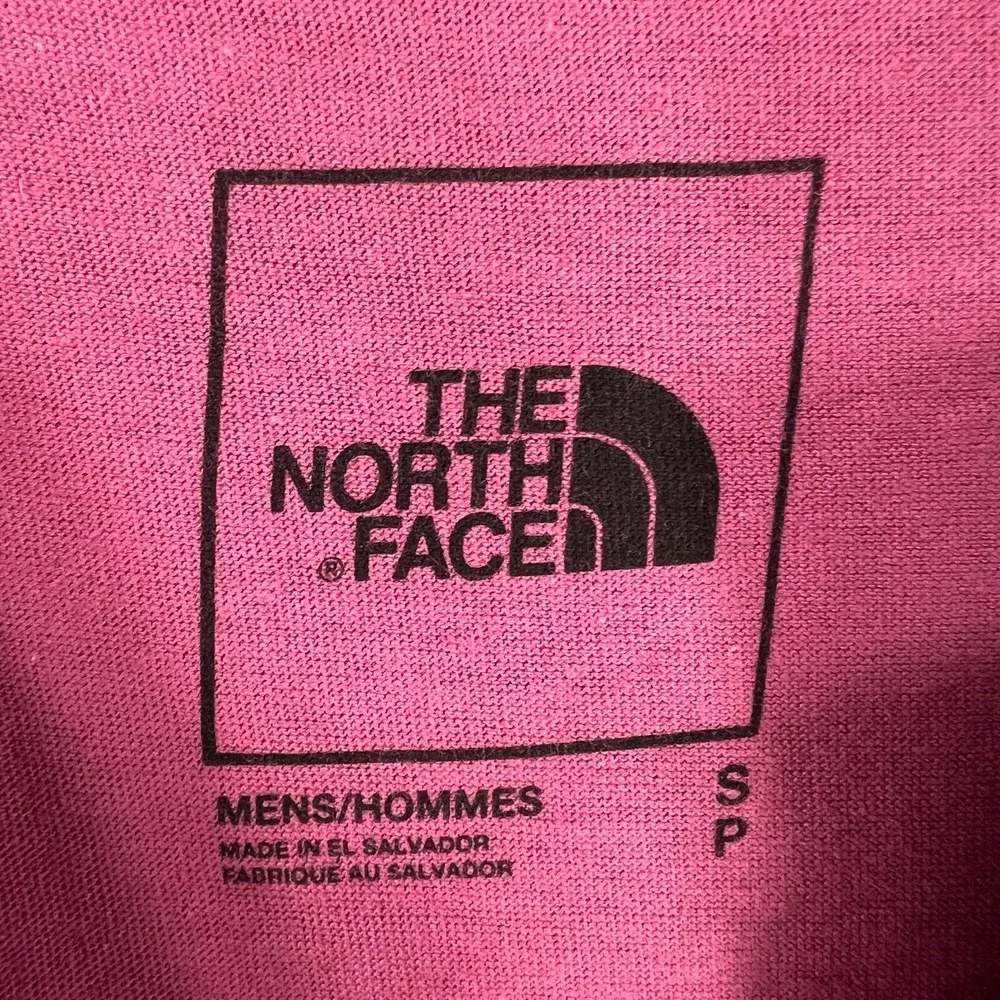 The North Face Shirt Mens Small Purple‎ Short Sleeve Lightweight Outdoor New